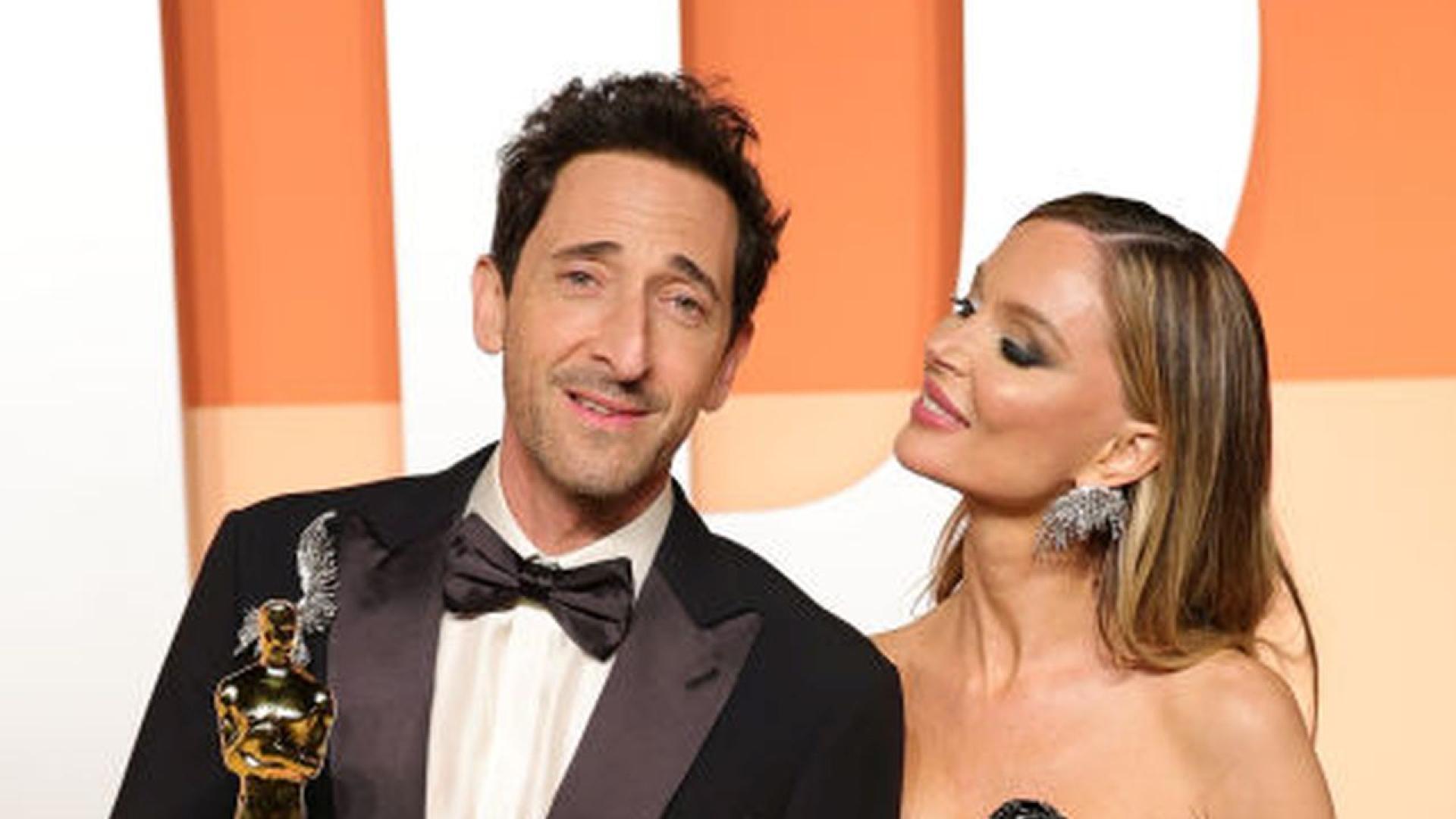 Приятелката на Ейдриън Броуди Джорджина Чапман не изглеждаше никак притеснена