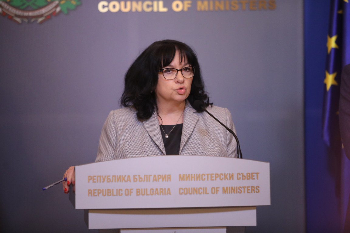 Теменужка Петкова към синдикатите и бизнеса: Чухме протеста на хората