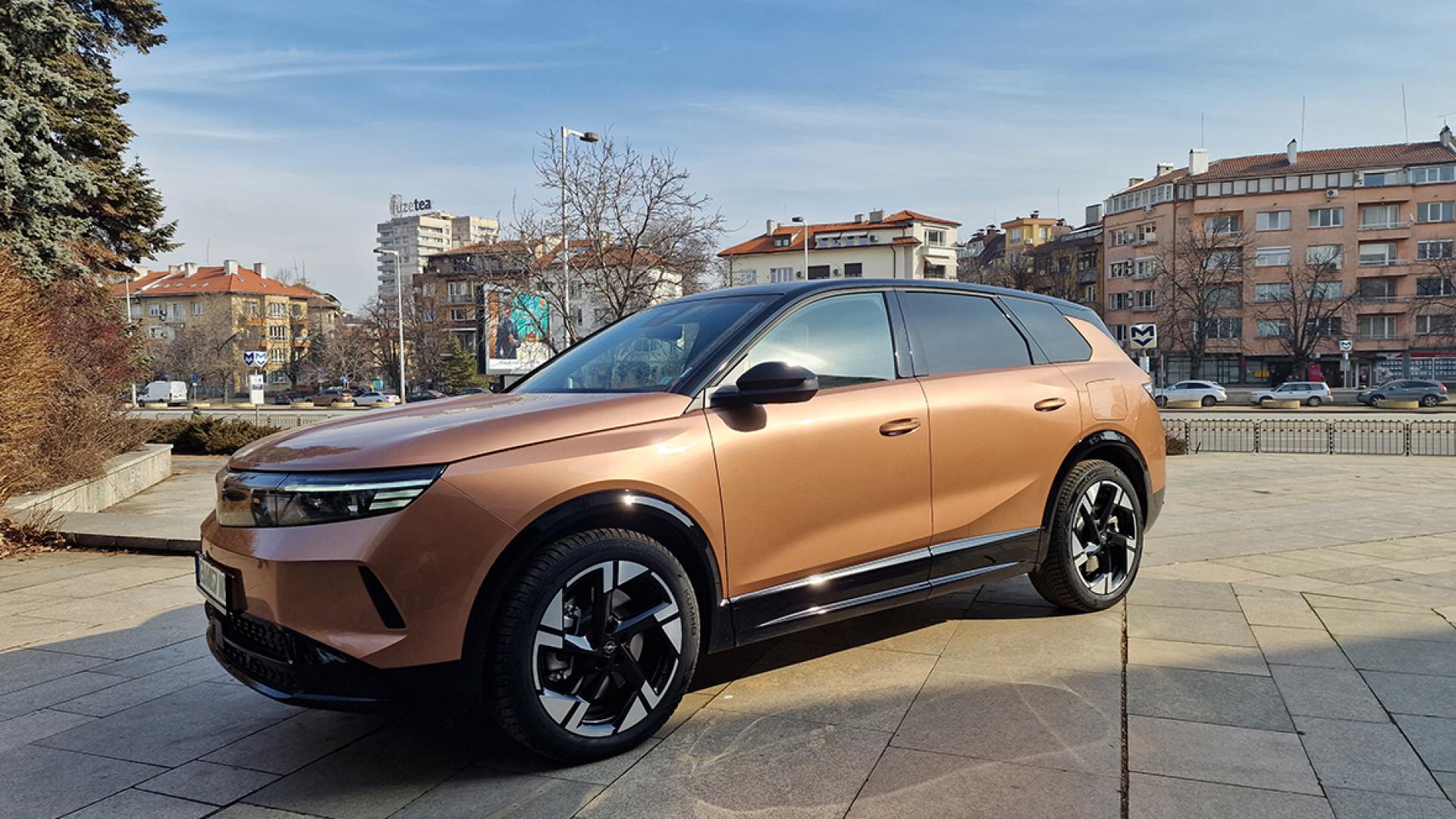 Това е новият Grandland най големият и най нов модел в гамата