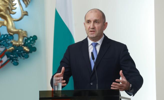 Радев отрече да саботира модернизацията на Българската армия