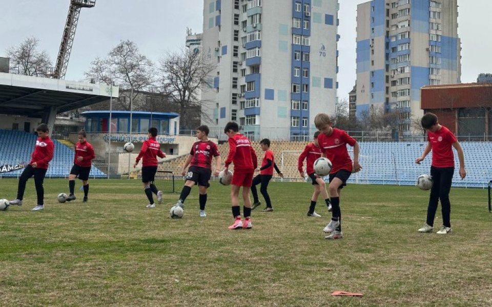 БФС продължи серията от треньорски семинари с Бургас