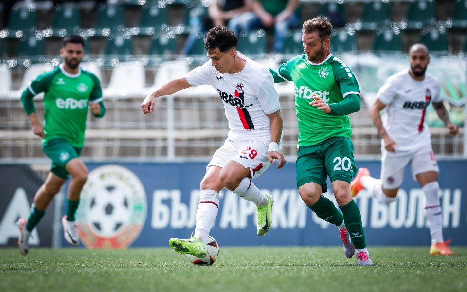 Хебър прекъсна серията си от 17 мача без победа и