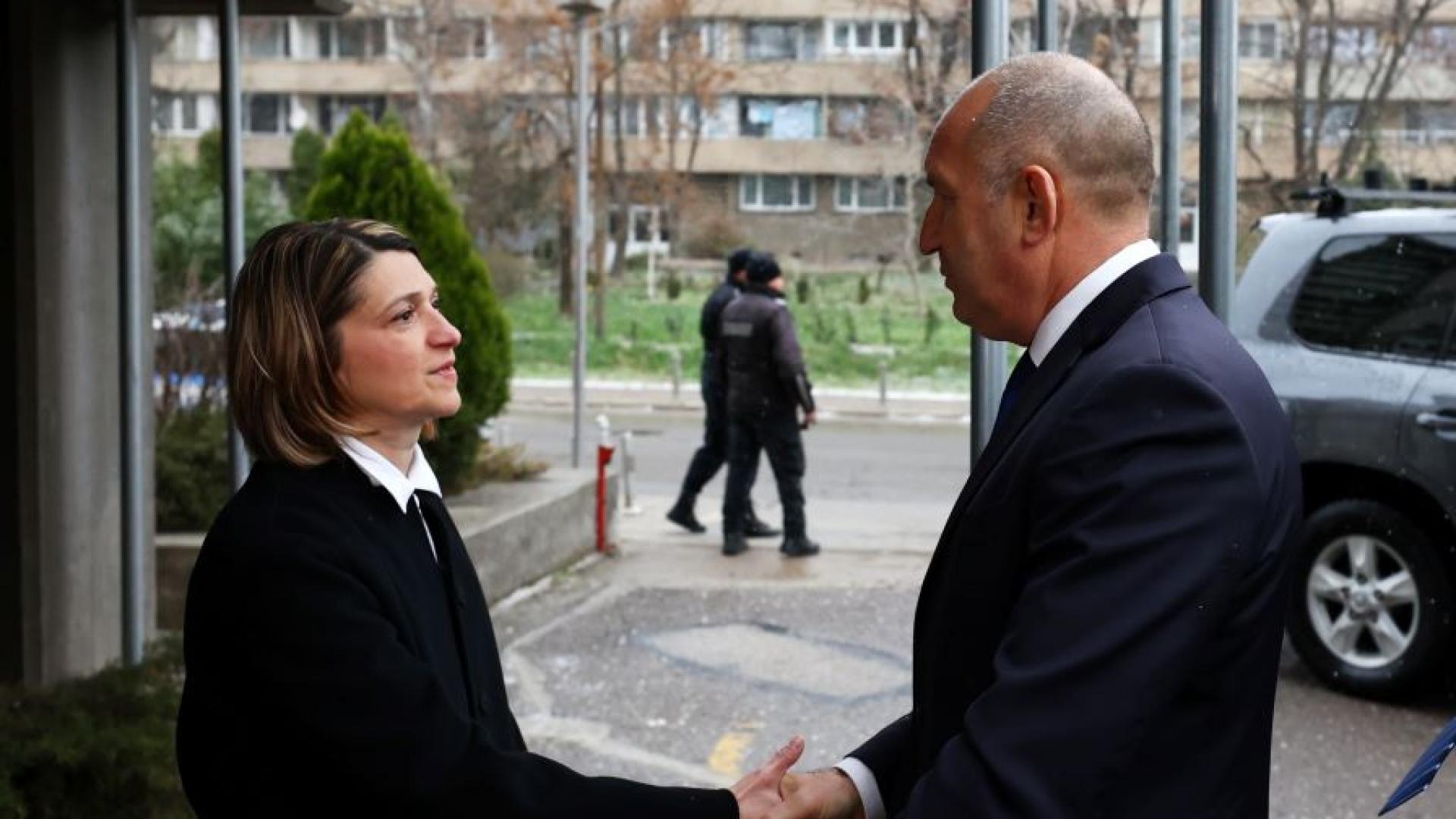 Очакваме македонската страна да реши дали има нужда да се