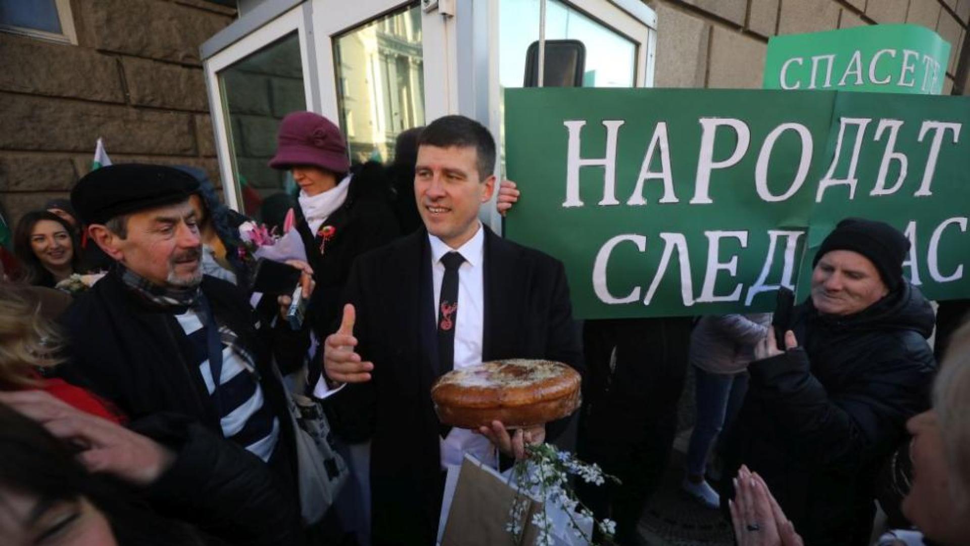 Депутатите от новата парламентарна група Величие положиха клетва в Народното