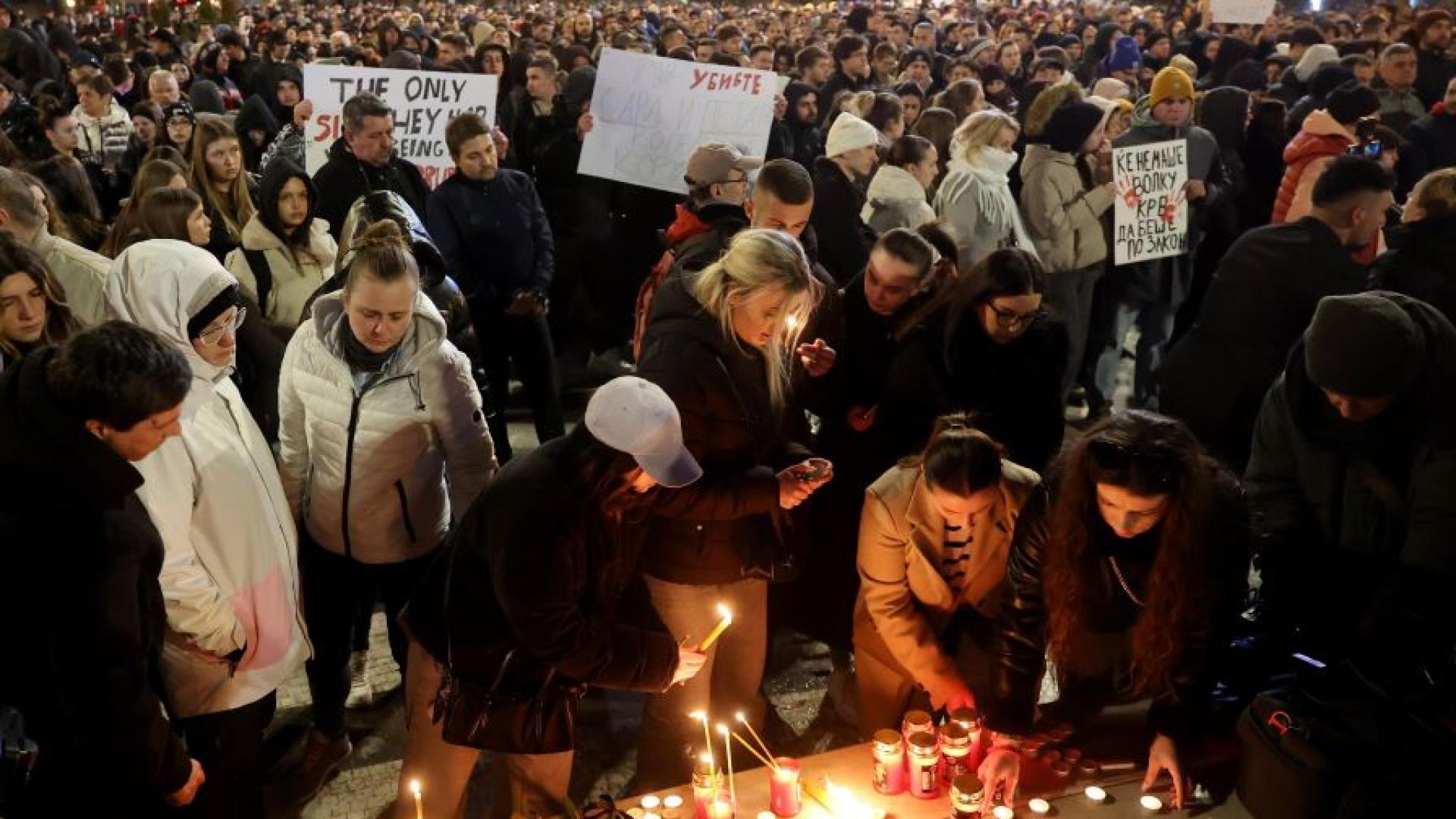 Кочани се сбогува с жертвите на трагедията в изгорялата дискотека