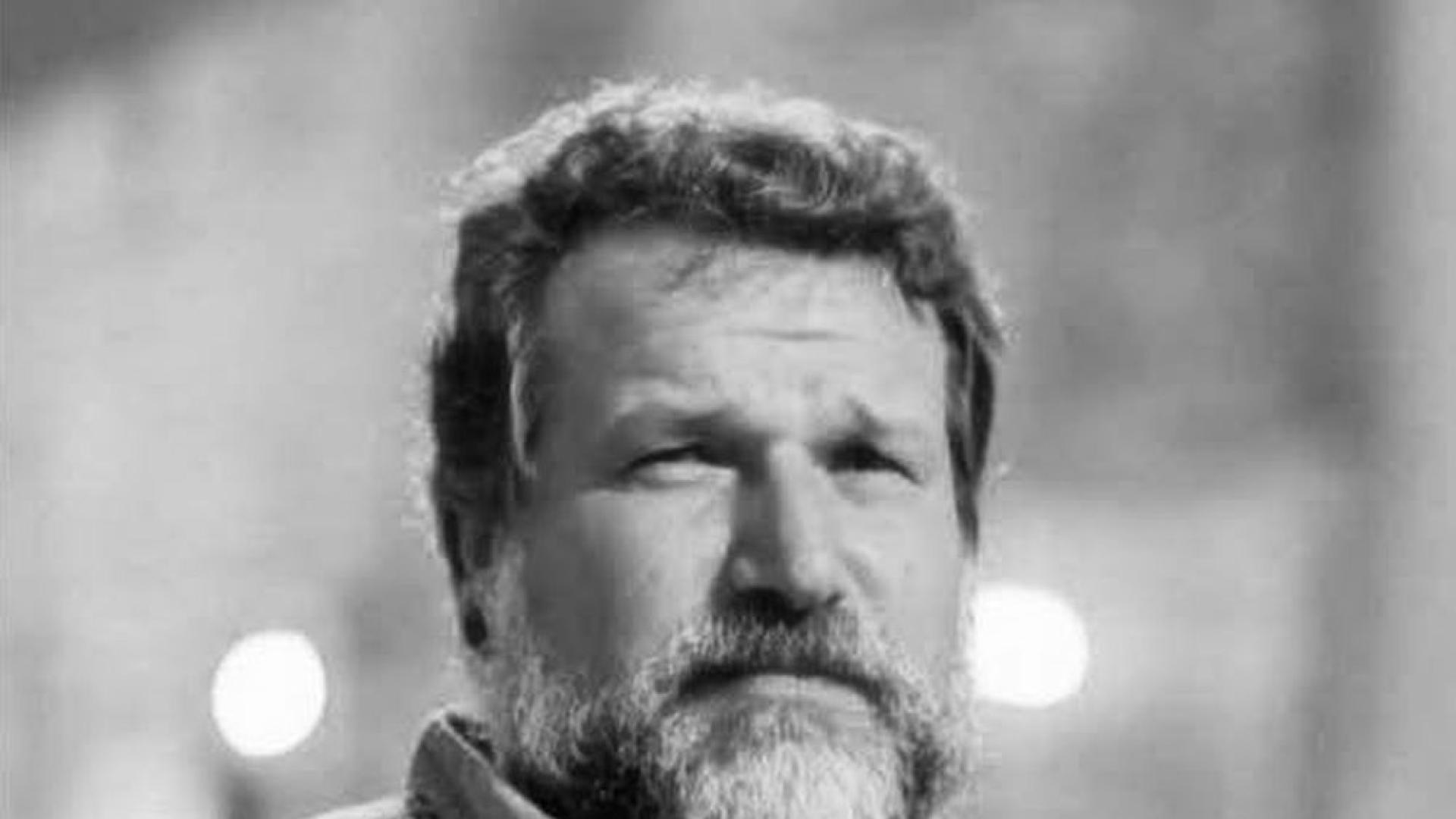 Поклонението пред загиналия в ивицата Газа служител на Организацията на