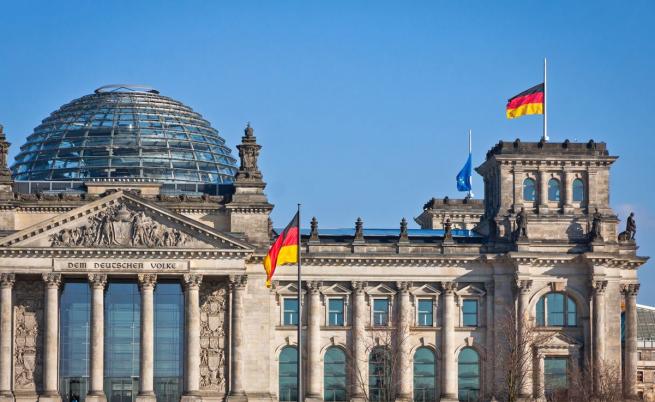 Крайните партии в Бундестага: Истинските лидери на Германия?