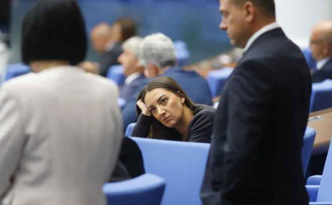  Лариса Савова 