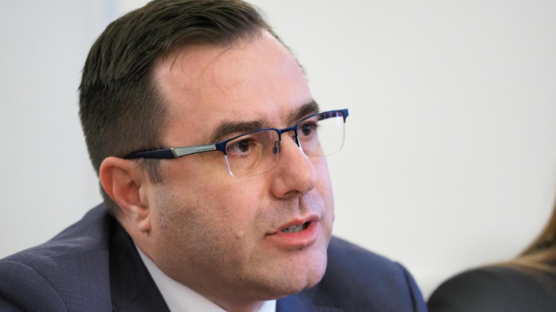 Със 138 гласа за 60 против и 15 въздържал се