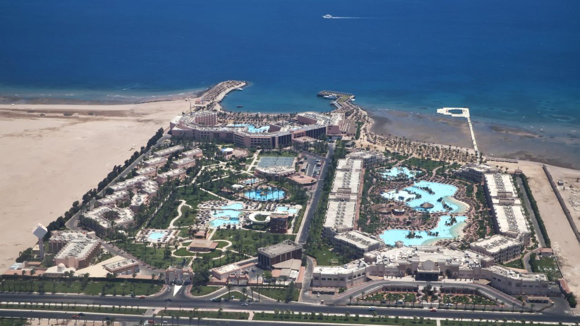 Туристическа подводница е потънала край бреговете на Египет Съобщава се за