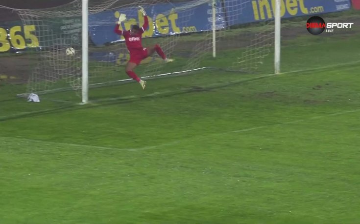 За една бройка! Ботев Вр на косъм от куриозен гол