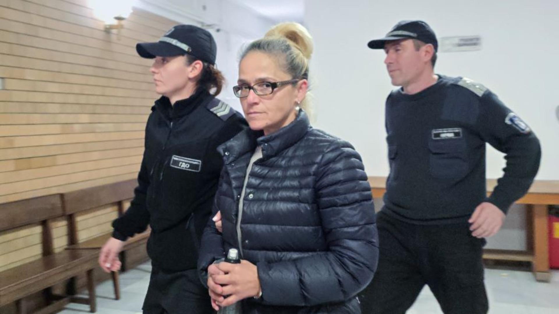 Окръжният съд в Ловеч отново ще гледа молбата на Десислава