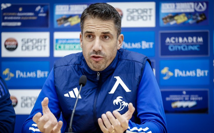 Веласкес: Ще бъде хубаво да завършим на второ място, Левски не го е правил вече 10 години