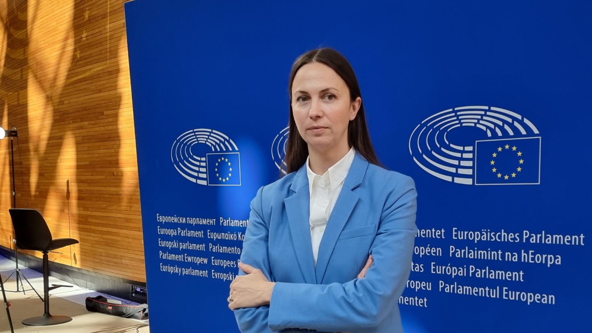Българският евродепутат Ева Майдел каза днес в Страсбург че ЕС