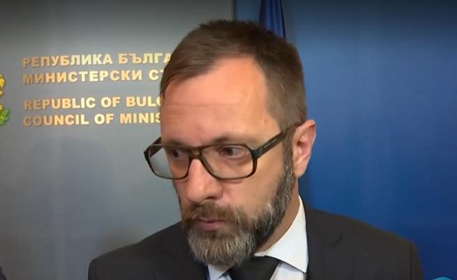 Шефът на АПИ: 35% от камионите минават с превишена скорост