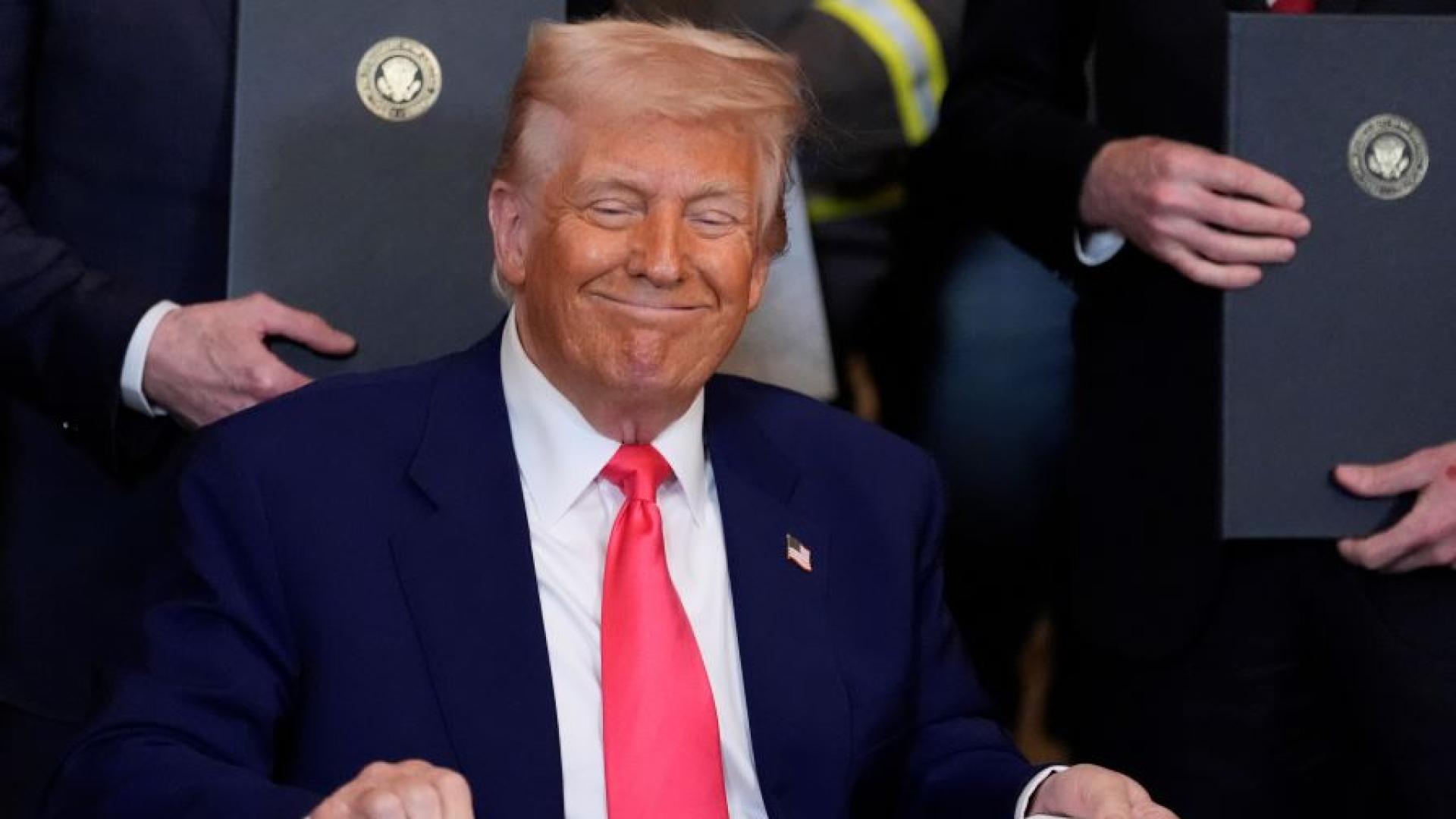 Американският президент Доналд Тръмп заяви че САЩ получават 2 млрд