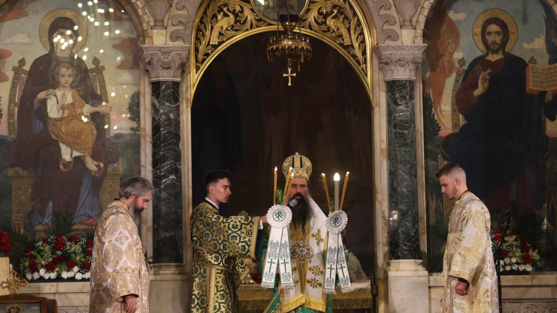 Грехът причинява тъга безпорочният живот и покаянието раждат радост да