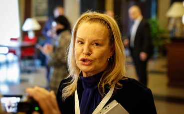 Агенцията по вписванията отказа да заличи Стефка Костадинова като шеф на БОК