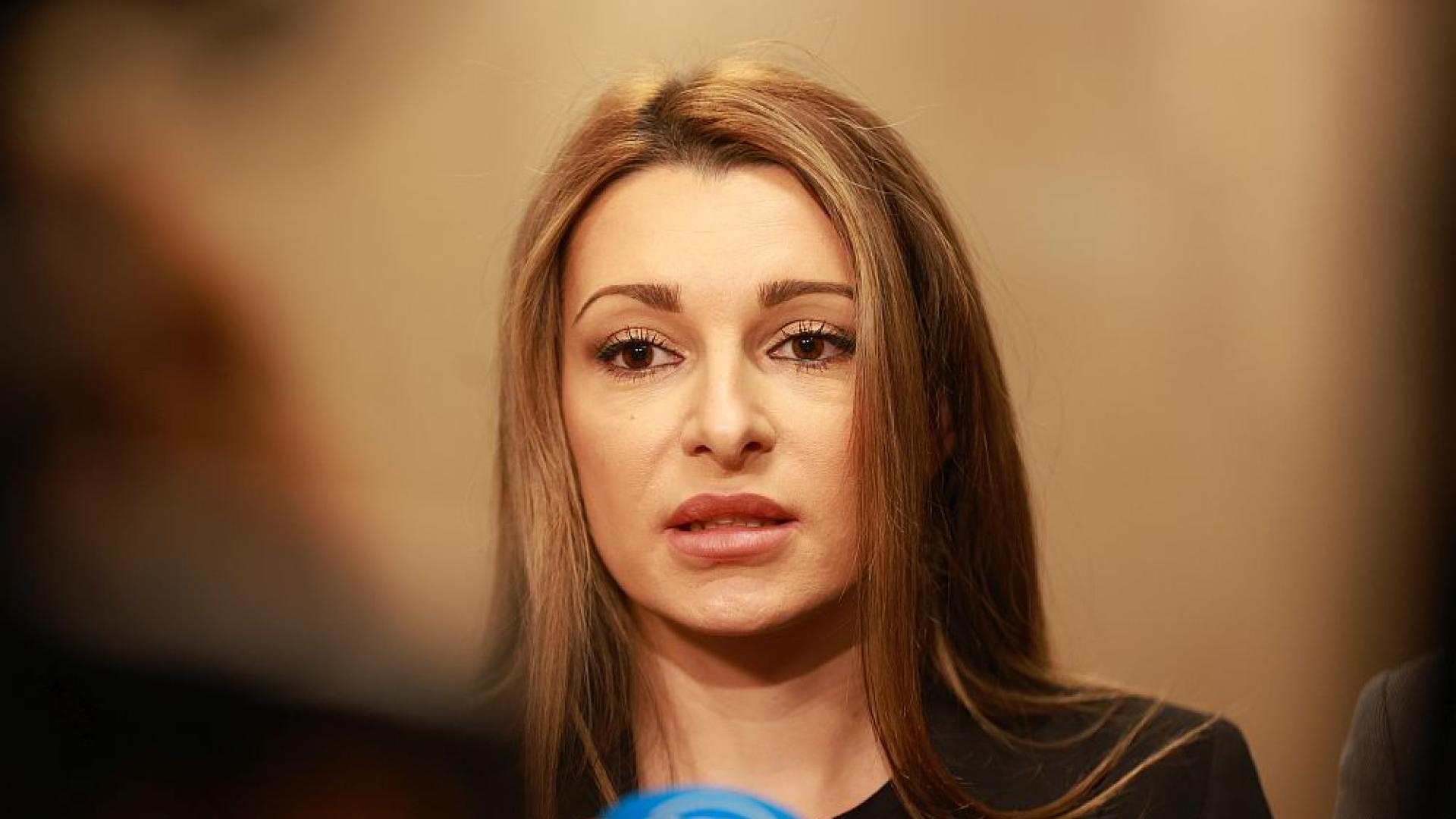 По скоро се чувствам успокоена че няма да се