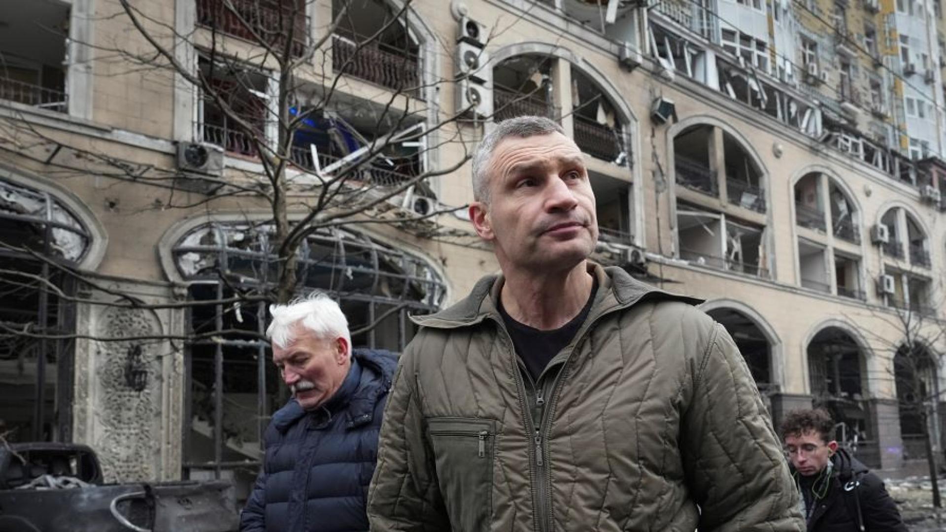 Кметът на Киев Виталий Кличко изпрати 1100 многороторни дрона за