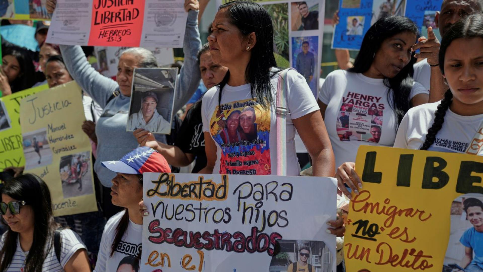 Върховният съд на САЩ преустанови с временна заповед депортирането на