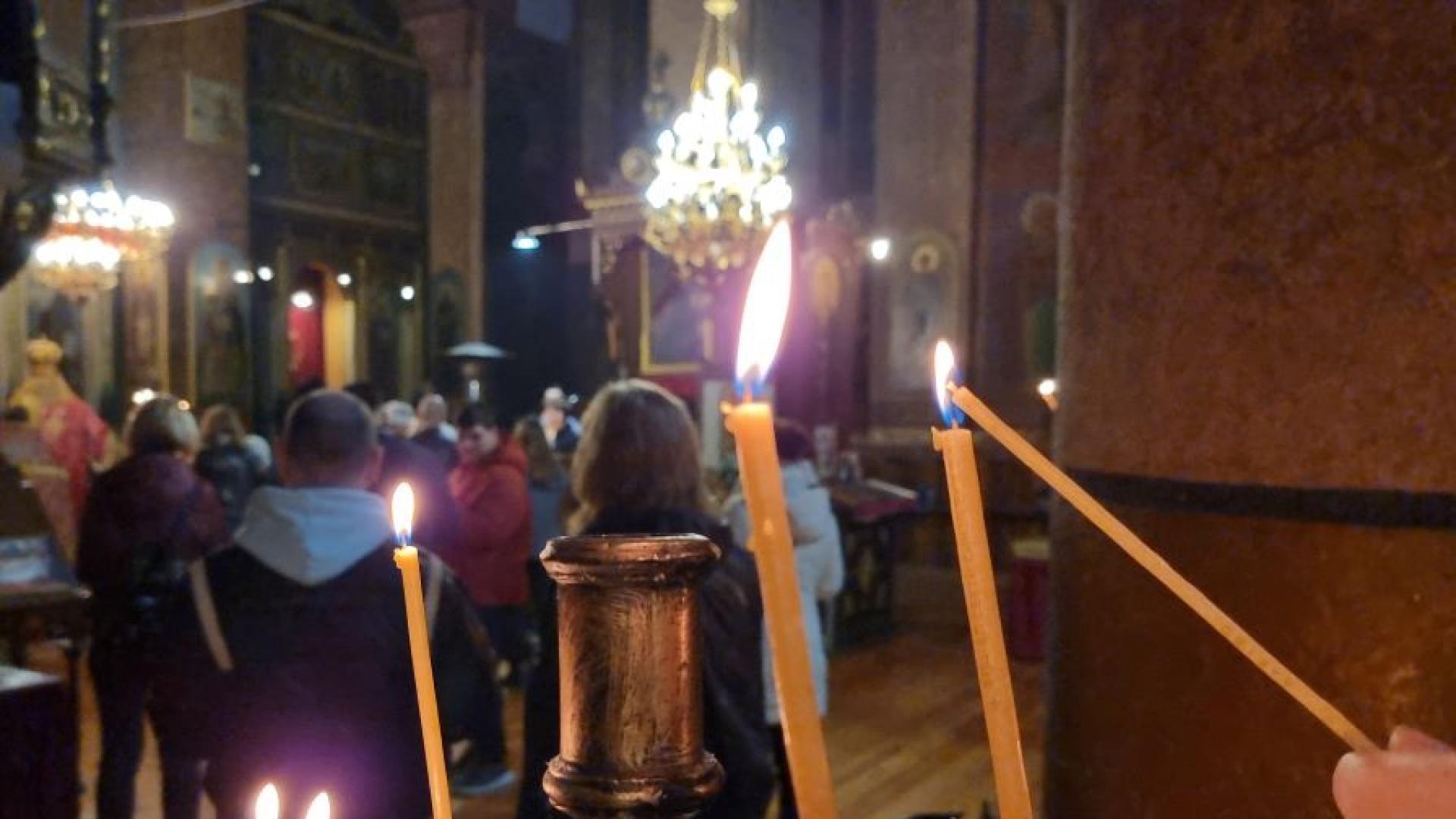Политици у нас oтправиха поздрави за Възкресение Христово към вярващите