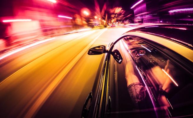 Емрах Стораро и Константин останаха без шофьорски книжки