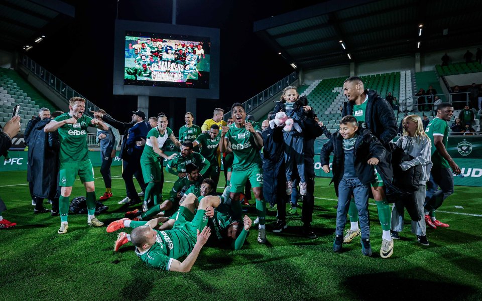 Варненци пък ще продължат борбата с Арда за третото място,