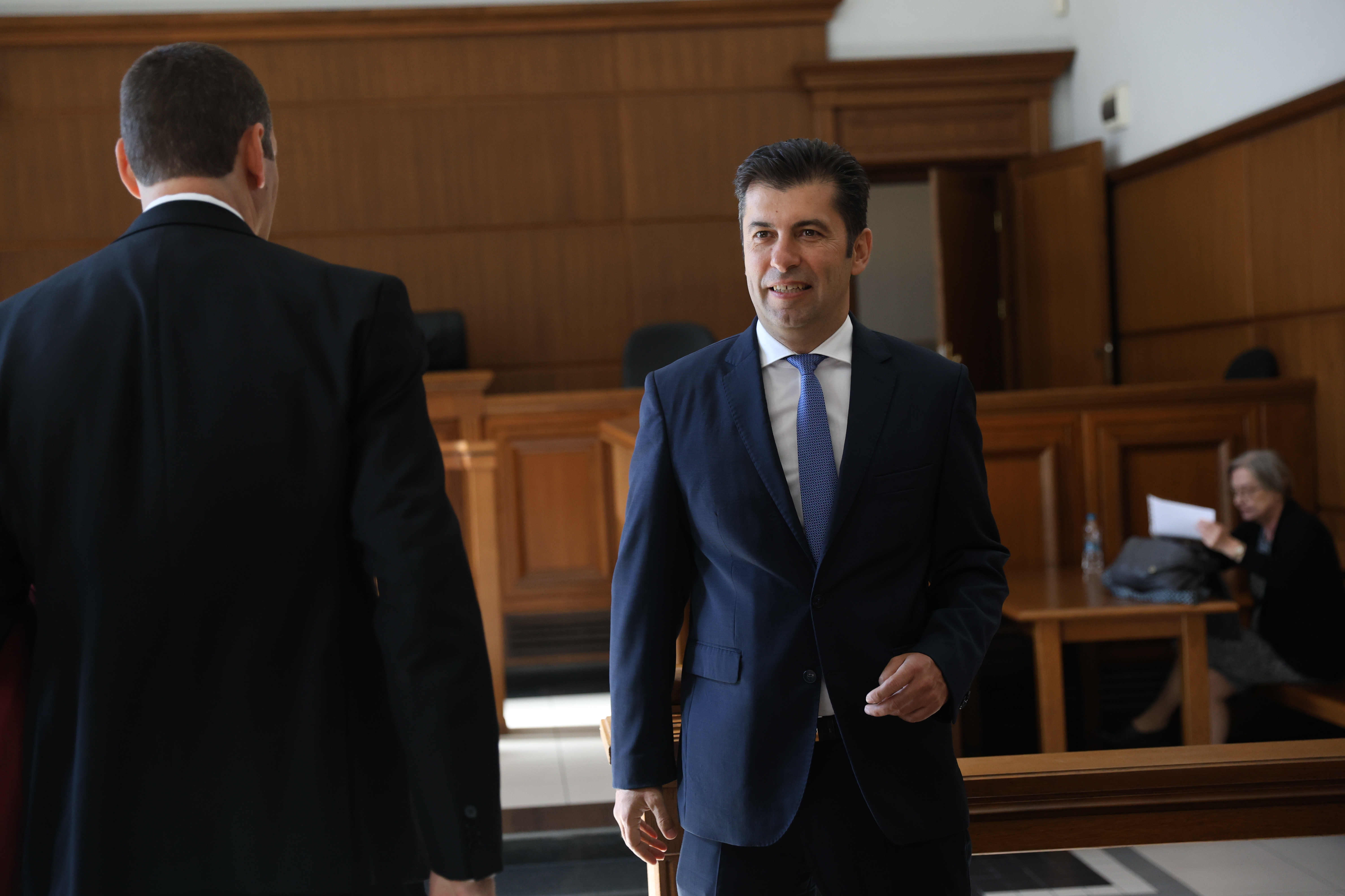 Съпредседателят на ПП Кирил Петков се яви в Софийския градски съд, където стартира първото заседание по делото срещу него.