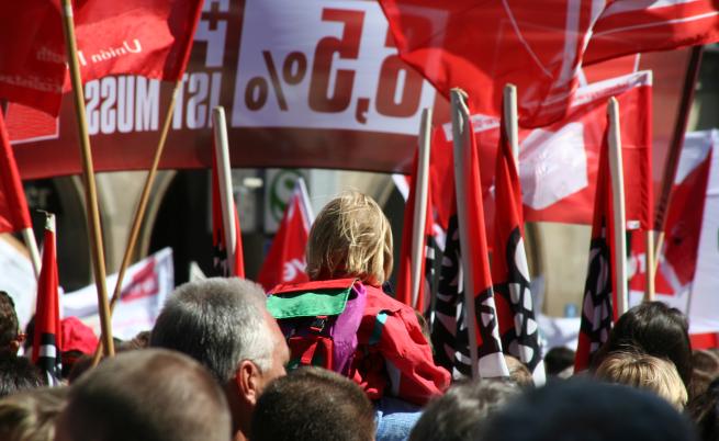 Стачки и протести блокират Европа на 1 май