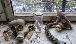 <p>Истинската история на тримата водолази от Чернобил</p>