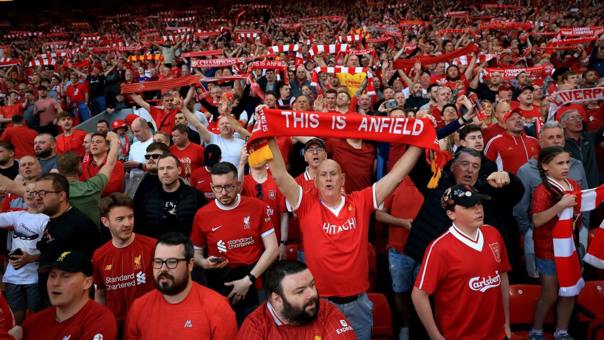 Реакцията на феновете на Ливърпул при втория им гол в