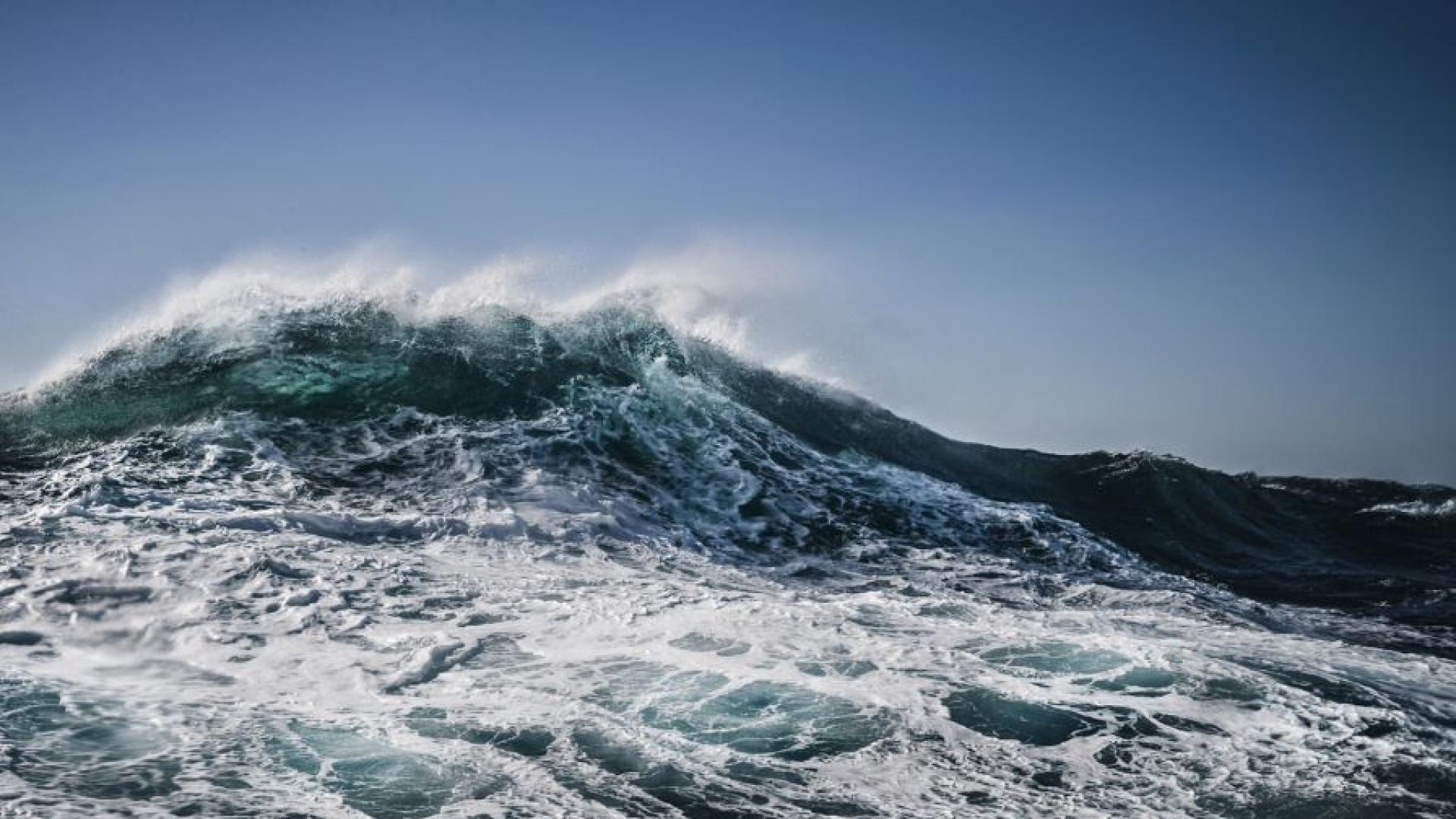 Властите в Чили отмениха тревогата за цунами след силното земетресение