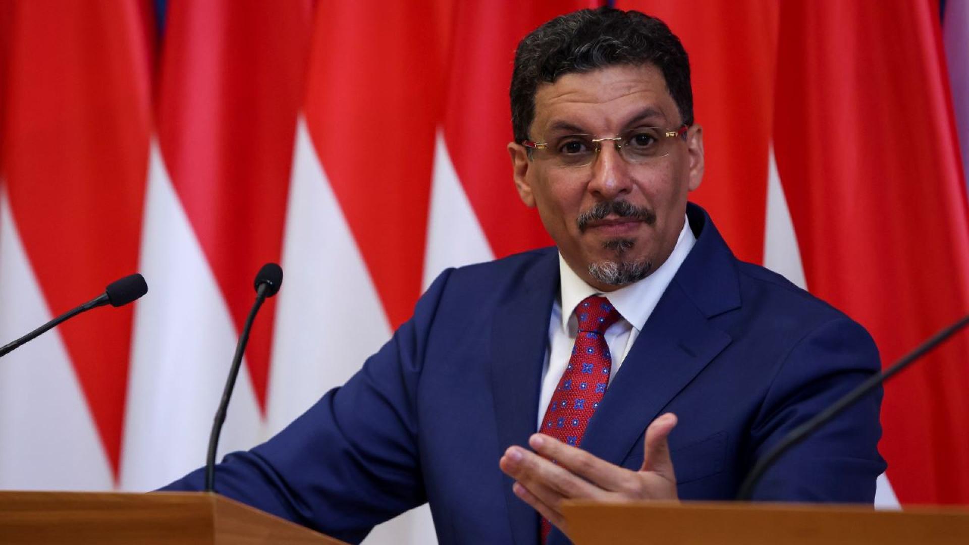 Министър председателят на международно признатото правителство на Йемен Ахмад Ауад бин