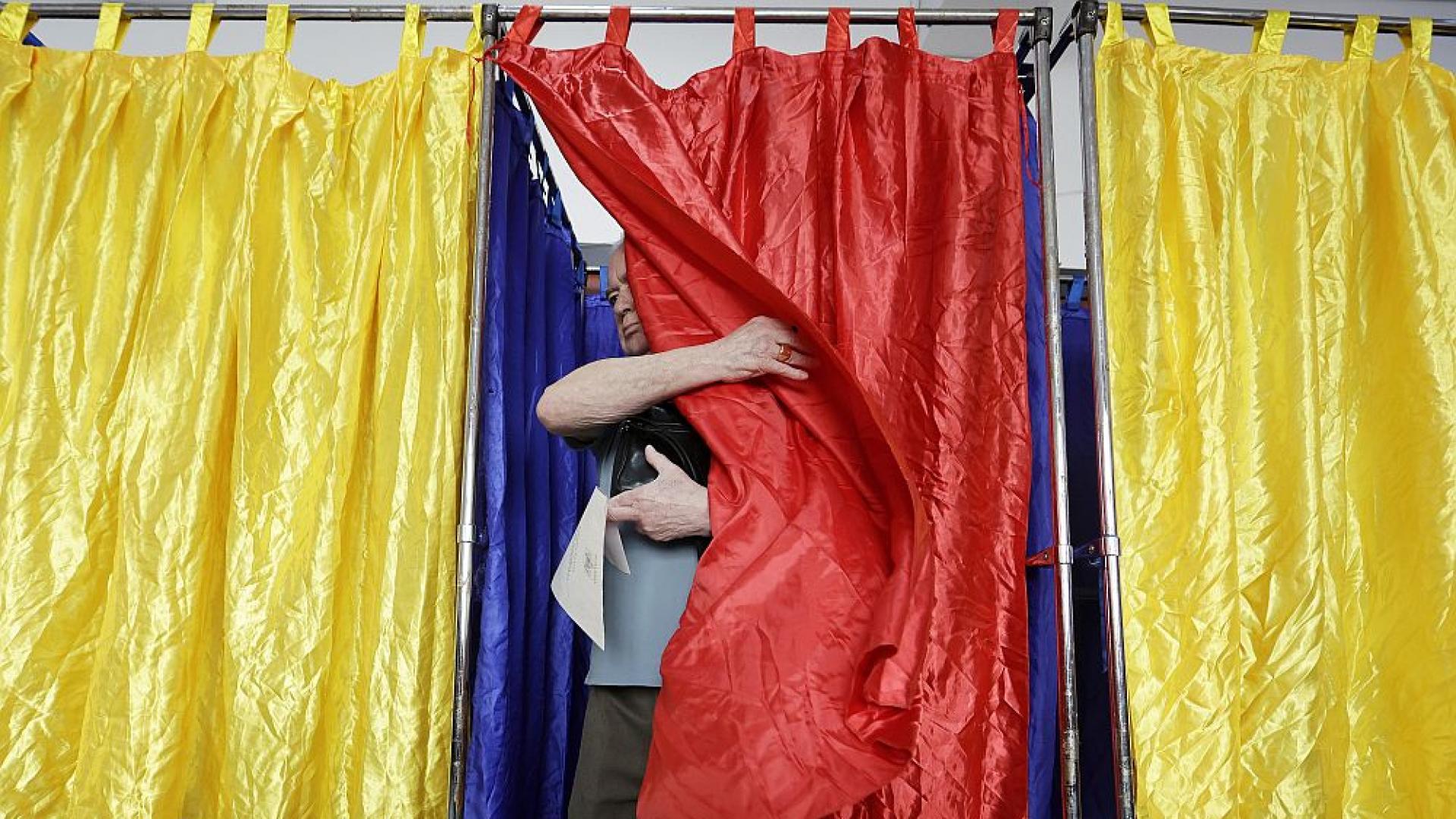 Кандидатът за президент на Румъния от партия Нова Румъния Себастиан