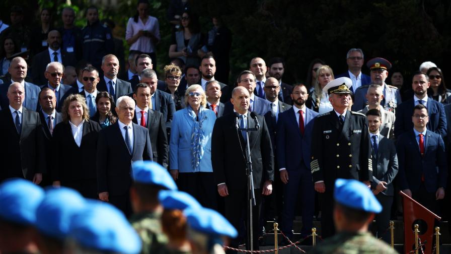 Военен парад в София за Деня на храбростта и...