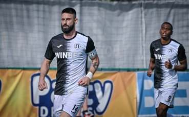 НА ЖИВО: Крумовград 0:2 Локомотив Пловдив, Митко Илиев удвои