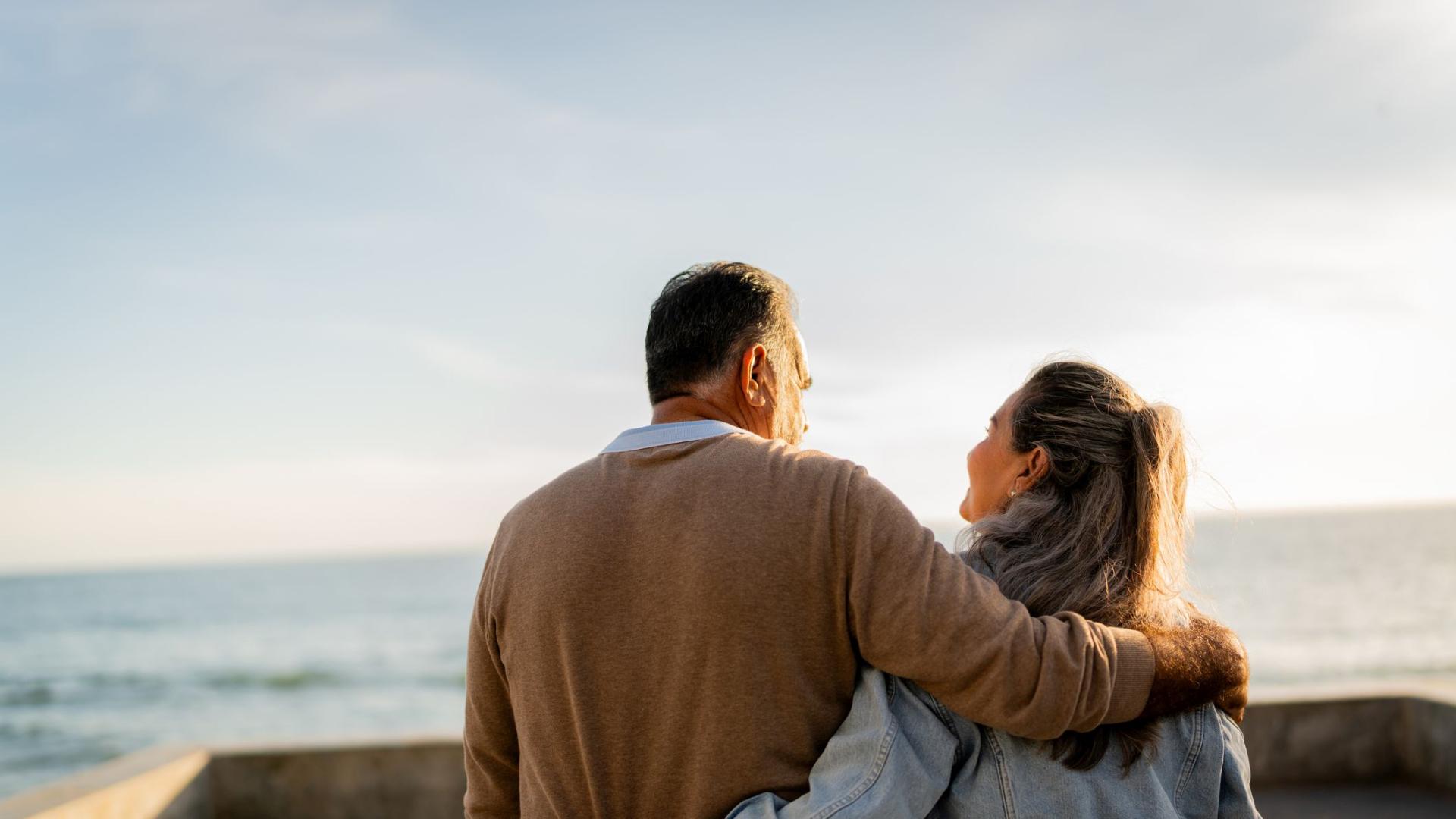 Внаши дни жените живеят средно по дълго от мъжете на практика