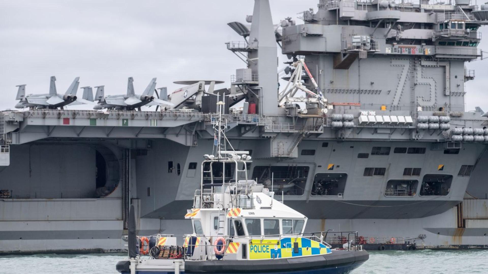 Още един изтребител на военноморските сили на САЩ потъна на