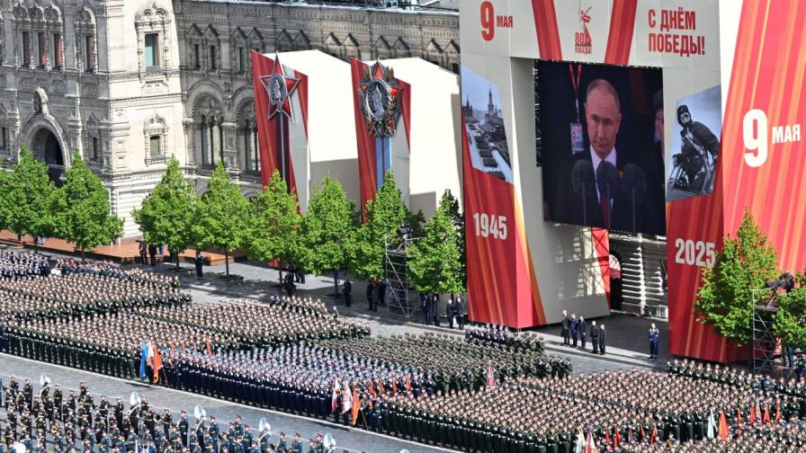 Най-впечатляващите кадри от парада в Москва