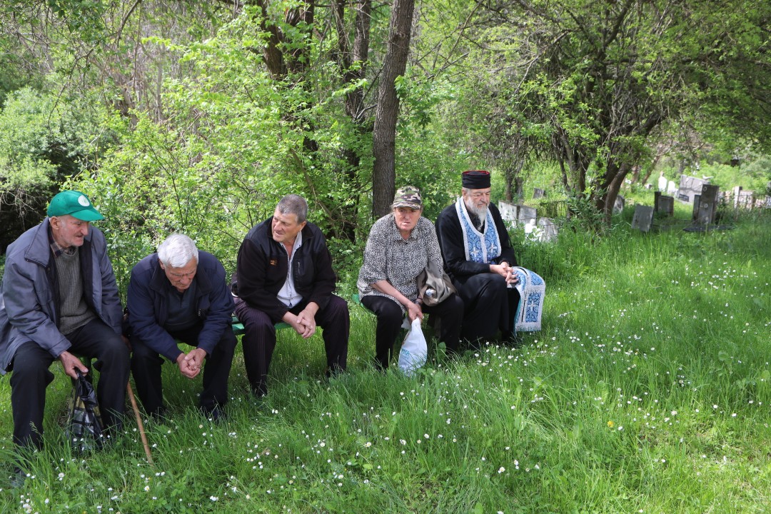<p>В Годечкото село Туден отбелязаха летния Никулден с боб курбан в църквата св. &quot;Николай Чудотворец&quot;.</p>