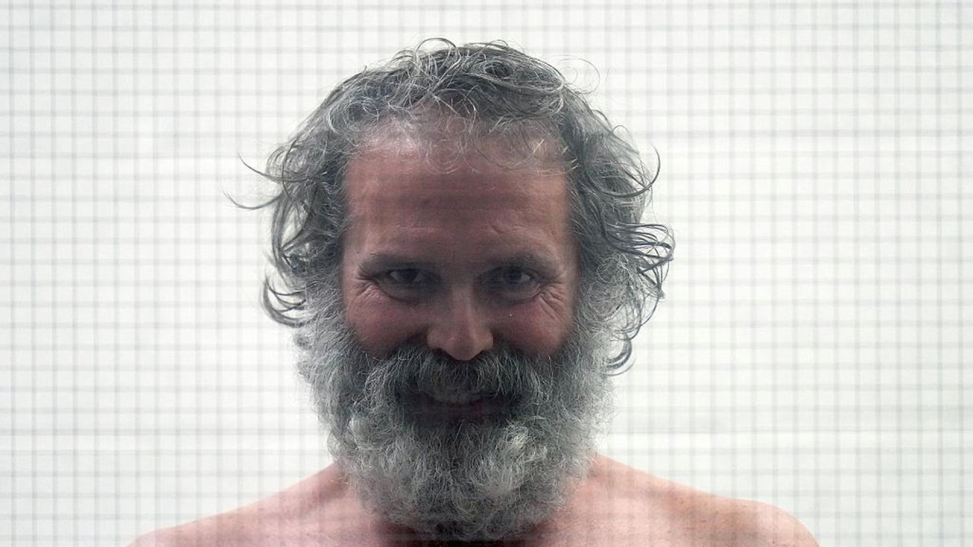 Мъж обвинен в това че е преследвал звездата от сериала