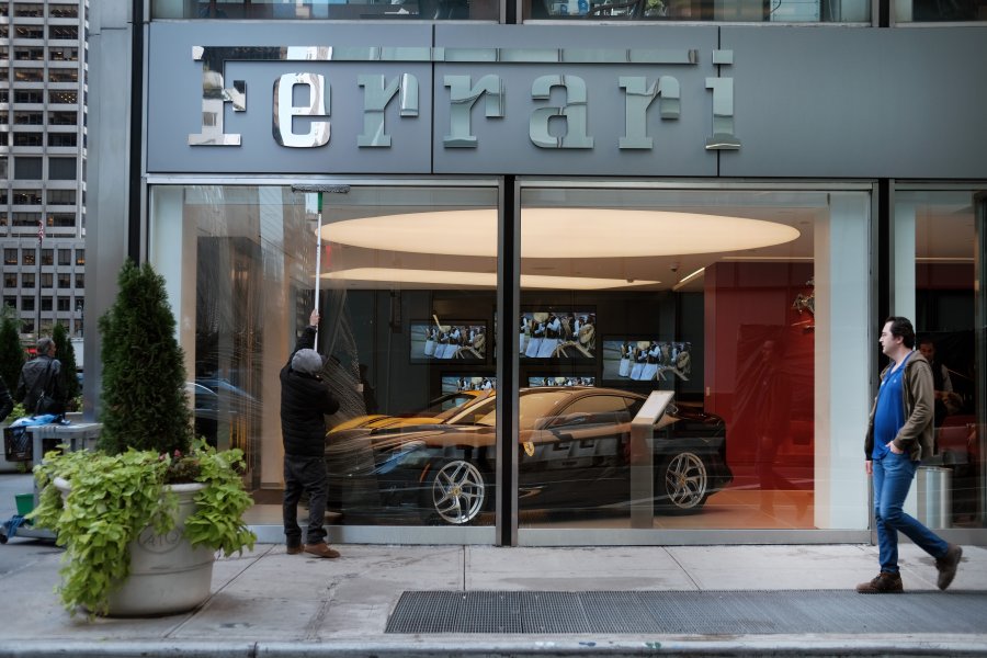 Ferrari 812 Superfast1