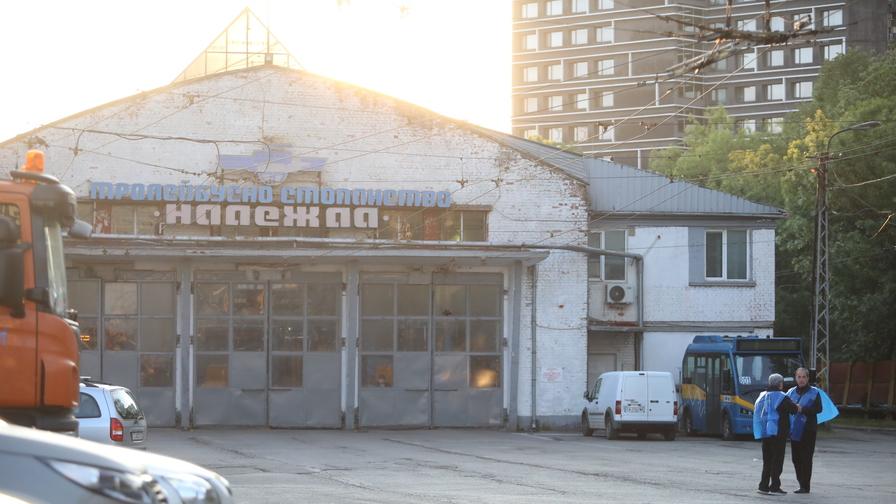 Протест спря движението на градския...