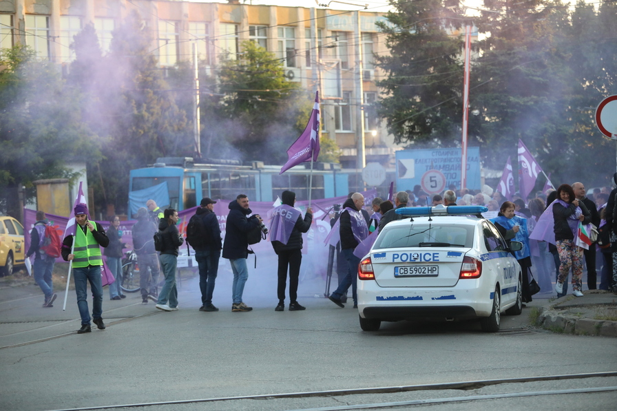 <p>Протест спря движението на градския транспорт в столицата</p>