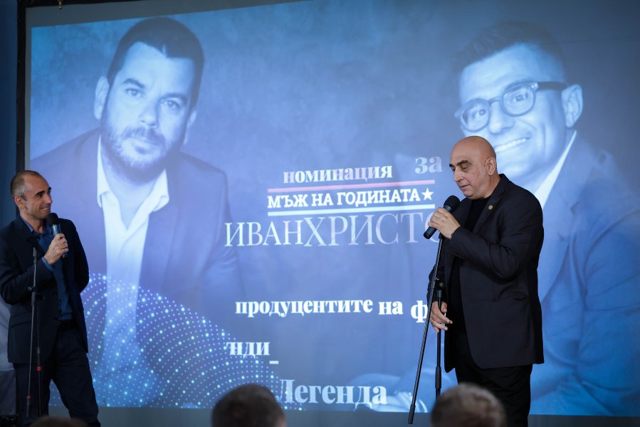 Карлос Насар1