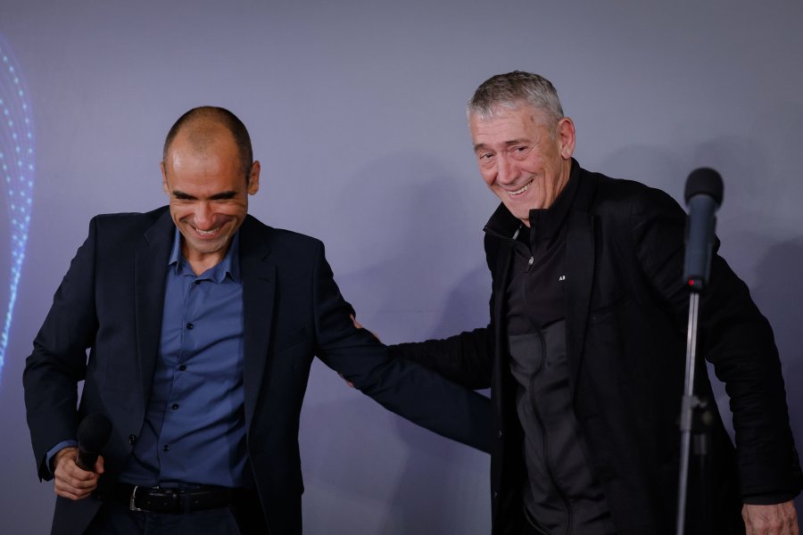 Карлос Насар1