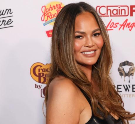 Криси Тейгън – модел телевизионна звезда и една от най откровените