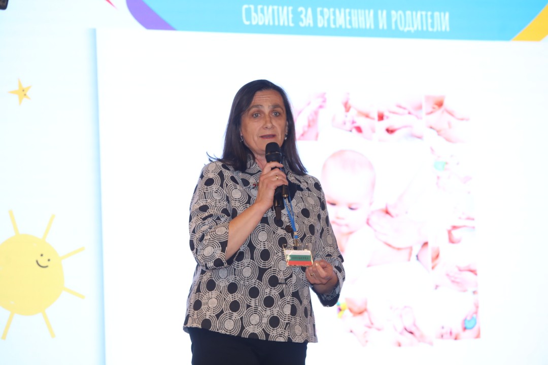 <p>След първия емоционален ден вчера и заредени с нови сили и любопитство за много полезни знания, днес се се проведе вторият ден от безплатното събитие за бременни и родители на &quot;Ох на мама!&quot;.</p>