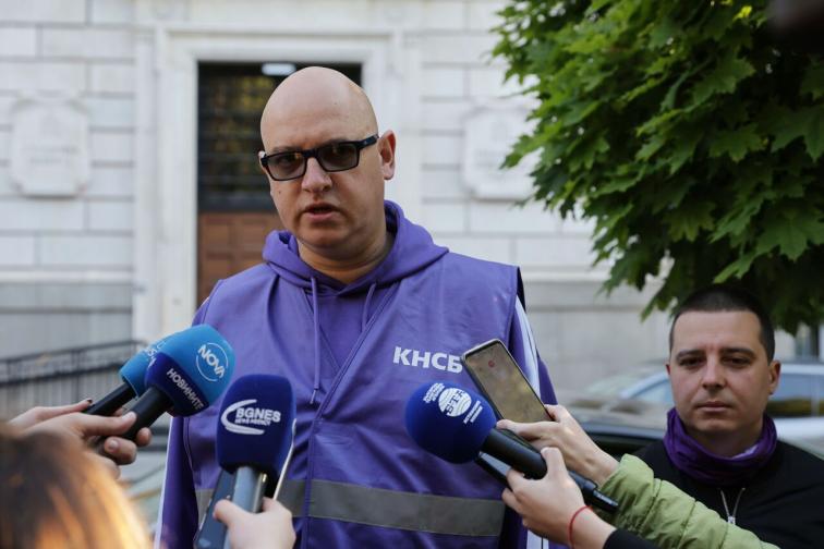 Терзиев кани протестиращите в общината а синдикатите готвят безсрочна стачка